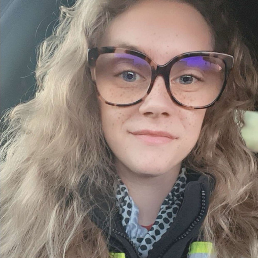 Meet your Posher, Sierra